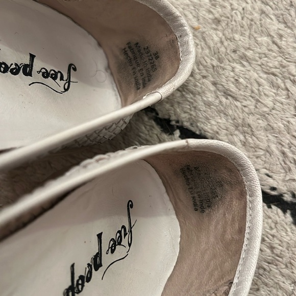 Free People Santorini Woven Slip On shoes flat white leather Sneakers 38 comfy - Picture 5 of 13